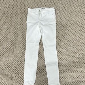 Abercrombie & Fitch Harper low rise super skinny jeans, white, size 24/00
